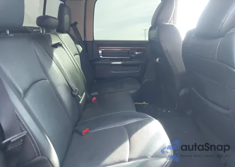 2015 Ram 1500 Laramie z USA, uszkodzony, nr VIN 1C6RR6NM2FS722814